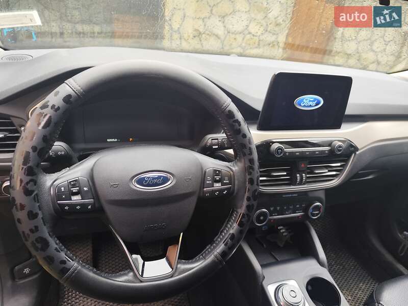 Позашляховик / Кросовер Ford Escape 2020 в Івано-Франківську