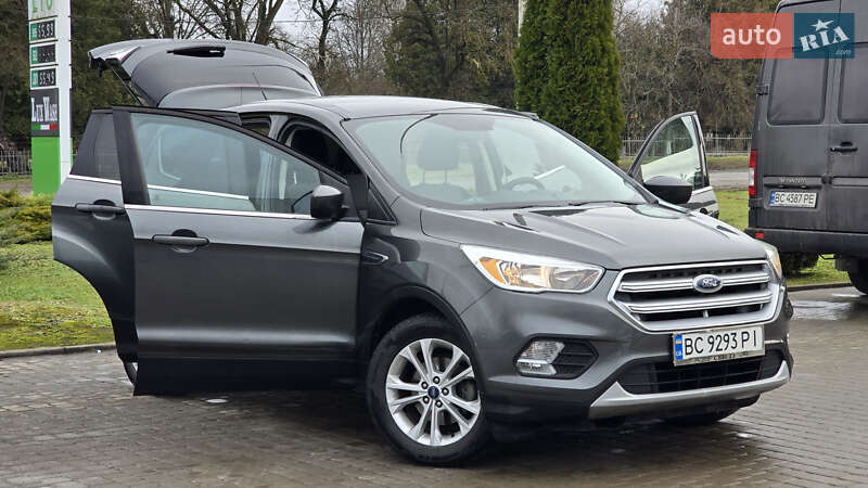 Внедорожник / Кроссовер Ford Escape 2016 в Самборе