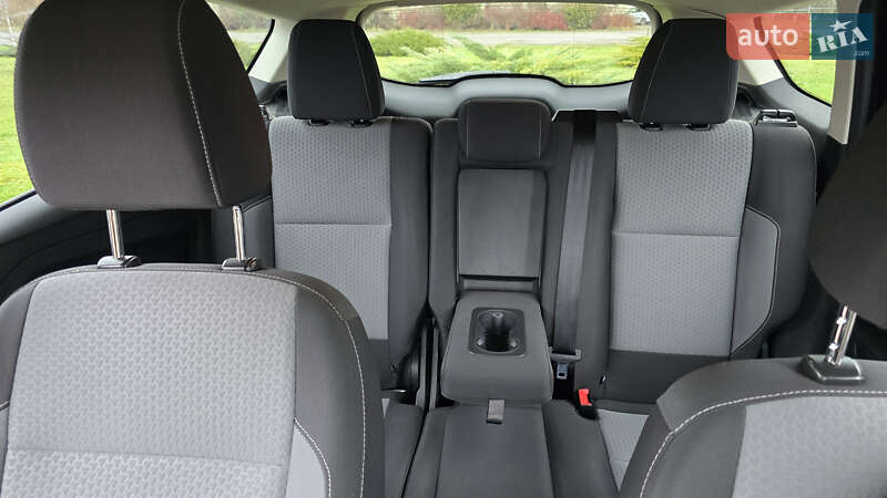 Внедорожник / Кроссовер Ford Escape 2016 в Самборе