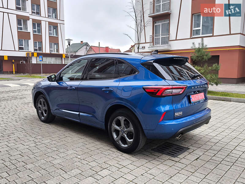 Внедорожник / Кроссовер Ford Escape 2023 в Ивано-Франковске