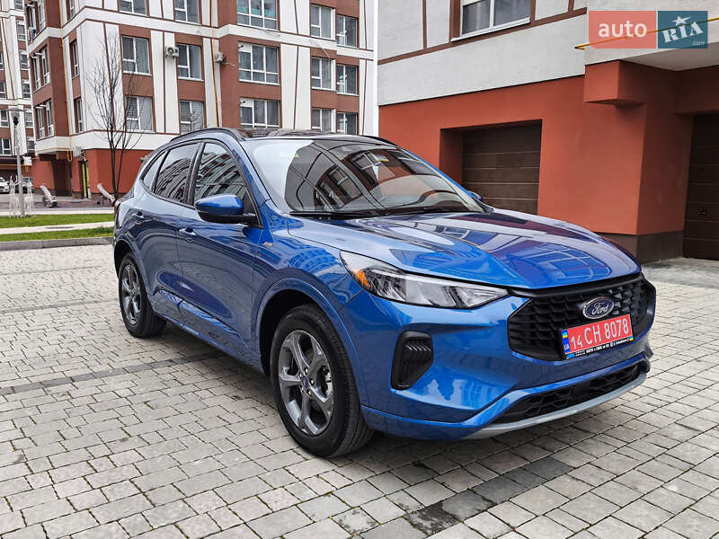 Внедорожник / Кроссовер Ford Escape 2023 в Ивано-Франковске