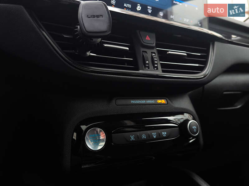 Внедорожник / Кроссовер Ford Escape 2023 в Ивано-Франковске