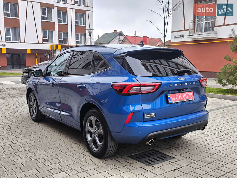 Внедорожник / Кроссовер Ford Escape 2023 в Ивано-Франковске