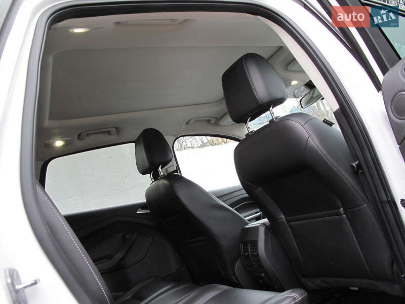 Внедорожник / Кроссовер Ford Escape 2016 в Киеве