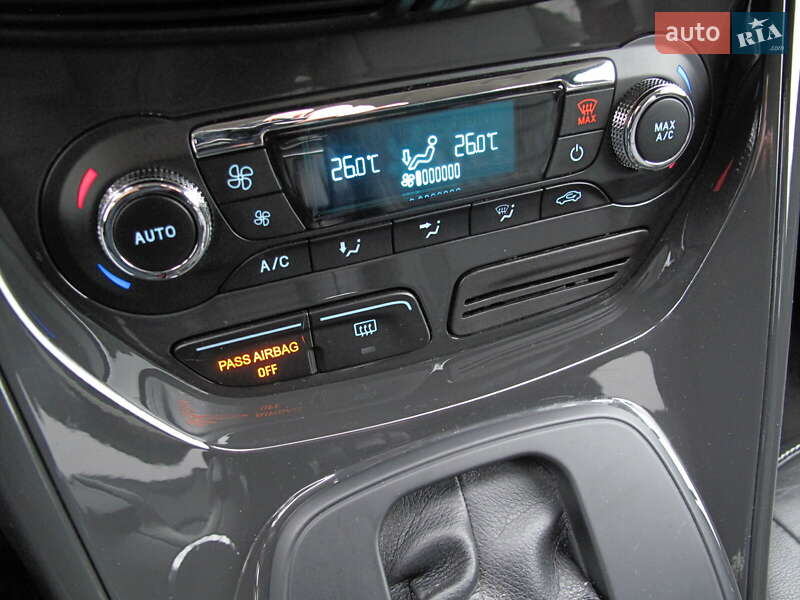 Внедорожник / Кроссовер Ford Escape 2016 в Киеве