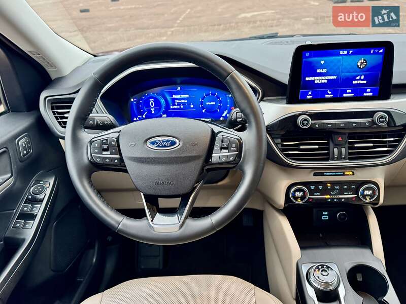 Внедорожник / Кроссовер Ford Escape 2021 в Чернигове