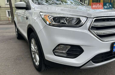 Внедорожник / Кроссовер Ford Escape 2019 в Одессе
