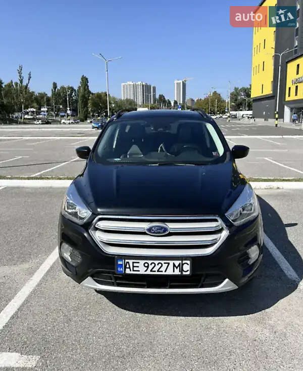 Позашляховик / Кросовер Ford Escape 2019 в Дніпрі