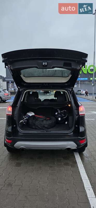 Внедорожник / Кроссовер Ford Escape 2016 в Киеве