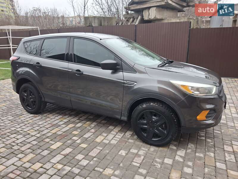 Внедорожник / Кроссовер Ford Escape 2017 в Каменец-Подольском фото 3 Внедорожник / Кроссовер Ford Escape 2017 в Каменец-Подольском
