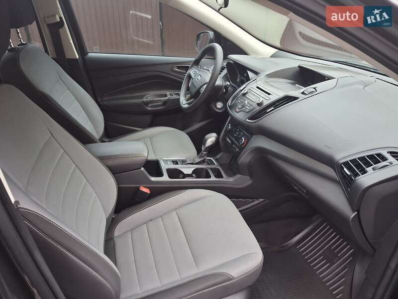 Внедорожник / Кроссовер Ford Escape 2017 в Каменец-Подольском фото 29 Внедорожник / Кроссовер Ford Escape 2017 в Каменец-Подольском