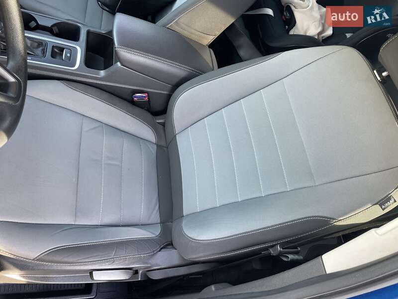 Внедорожник / Кроссовер Ford Escape 2016 в Ужгороде