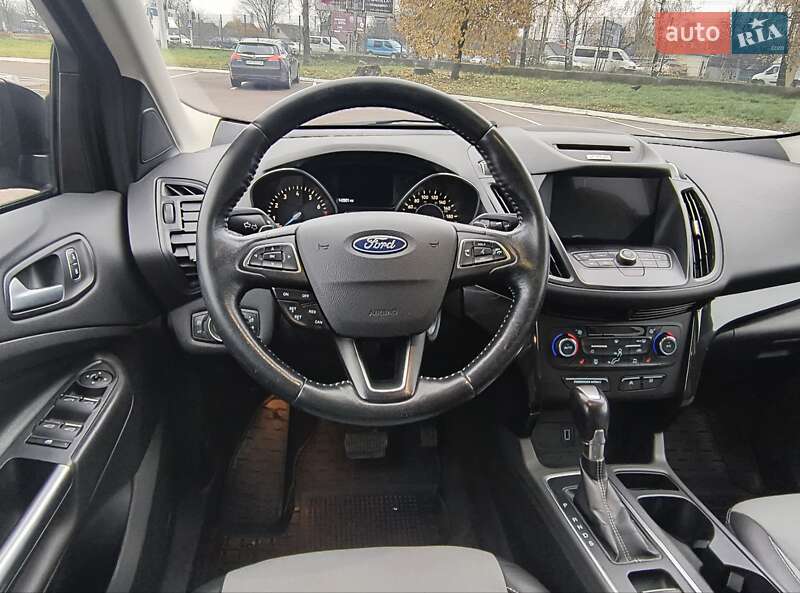Внедорожник / Кроссовер Ford Escape 2017 в Житомире