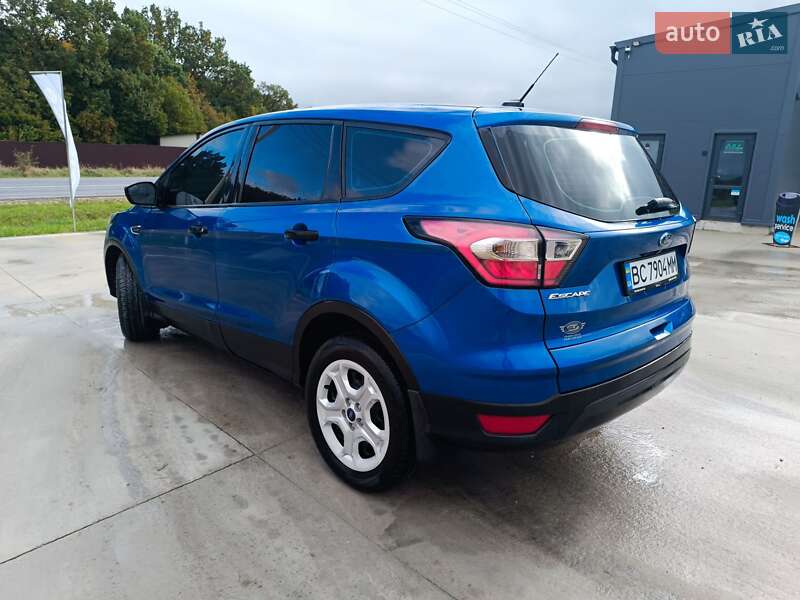 Внедорожник / Кроссовер Ford Escape 2016 в Львове