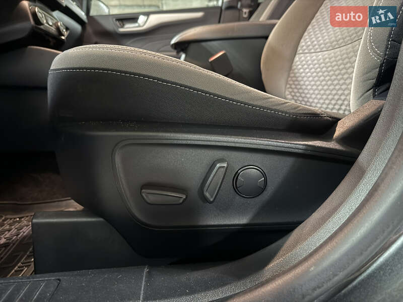 Внедорожник / Кроссовер Ford Escape 2021 в Тернополе фото 36 Внедорожник / Кроссовер Ford Escape 2021 в Тернополе