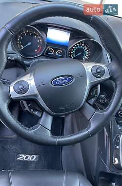 Внедорожник / Кроссовер Ford Escape 2012 в Иршаве