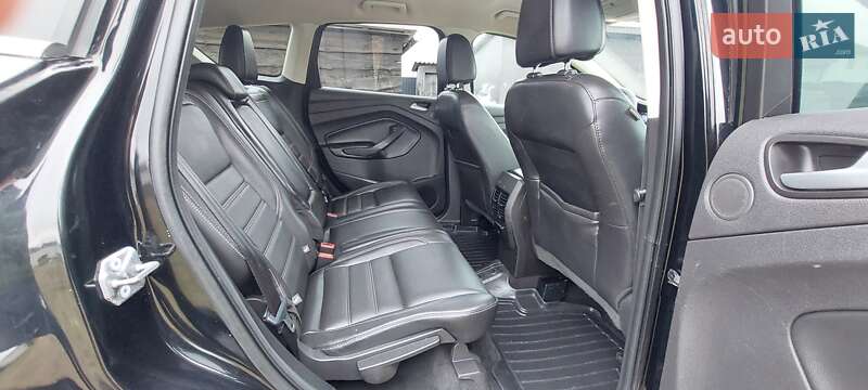 Внедорожник / Кроссовер Ford Escape 2017 в Дубно