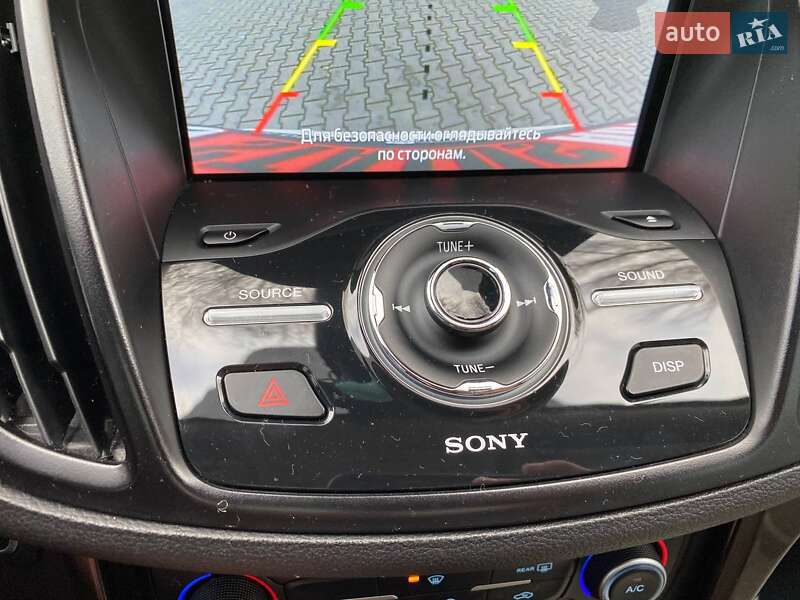 Внедорожник / Кроссовер Ford Escape 2017 в Хмельницком