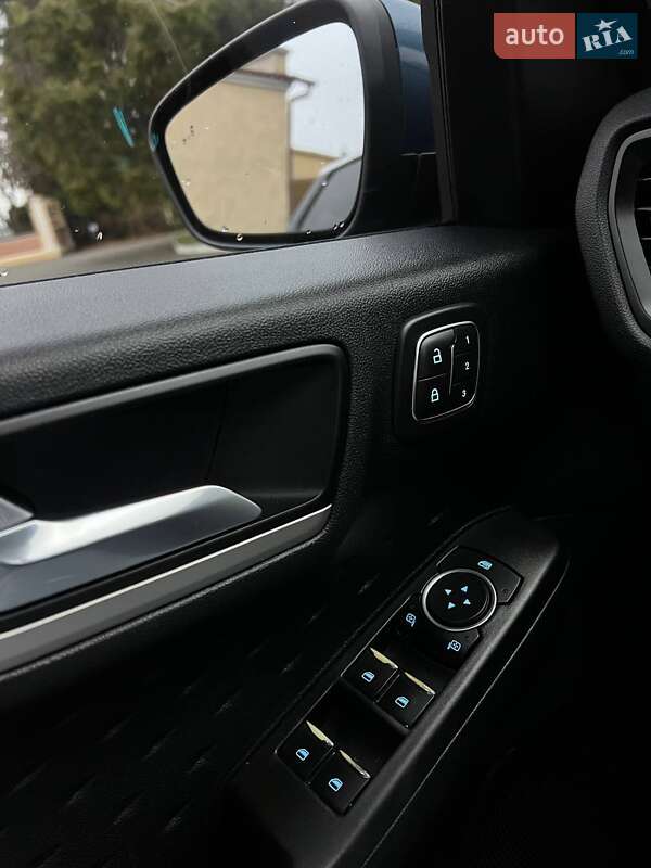 Позашляховик / Кросовер Ford Escape 2020 в Одесі