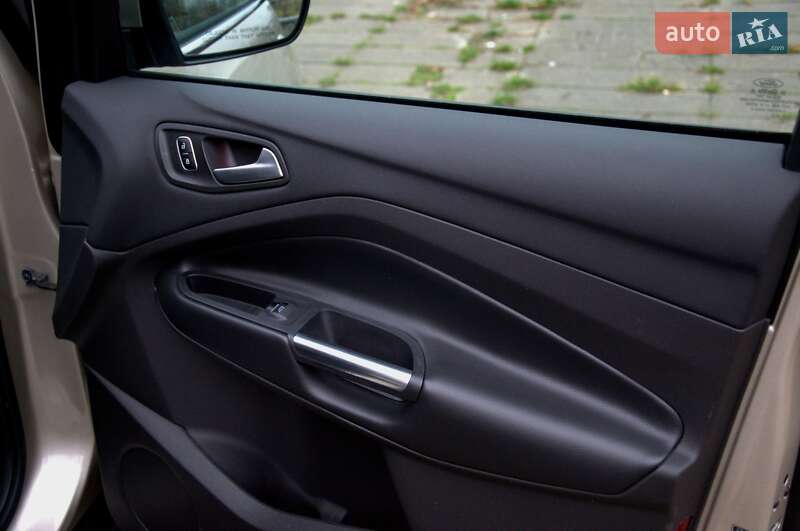 Позашляховик / Кросовер Ford Escape 2017 в Житомирі фото 34 Позашляховик / Кросовер Ford Escape 2017 в Житомирі