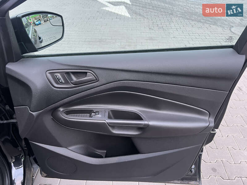 Позашляховик / Кросовер Ford Escape 2013 в Києві фото 27 Позашляховик / Кросовер Ford Escape 2013 в Києві