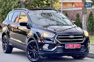Позашляховик / Кросовер Ford Escape 2017 в Києві