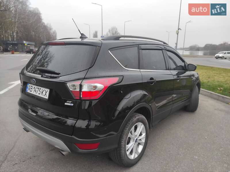Внедорожник / Кроссовер Ford Escape 2018 в Виннице