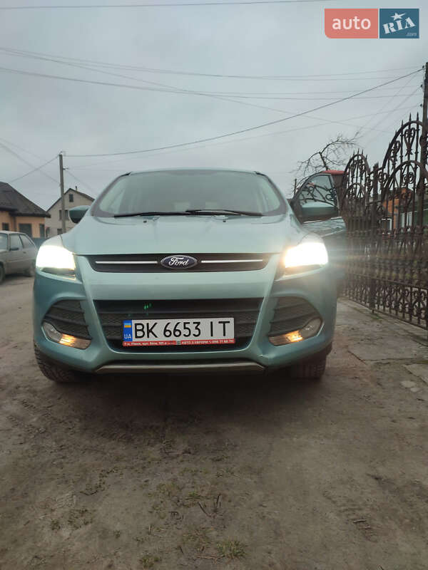 Позашляховик / Кросовер Ford Escape 2013 в Дубровиці