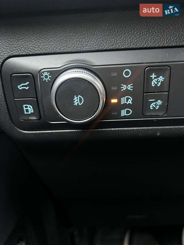 Внедорожник / Кроссовер Ford Escape 2020 в Одессе