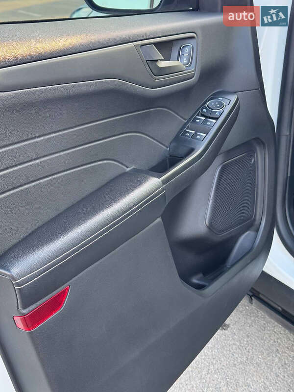 Внедорожник / Кроссовер Ford Escape 2023 в Сумах