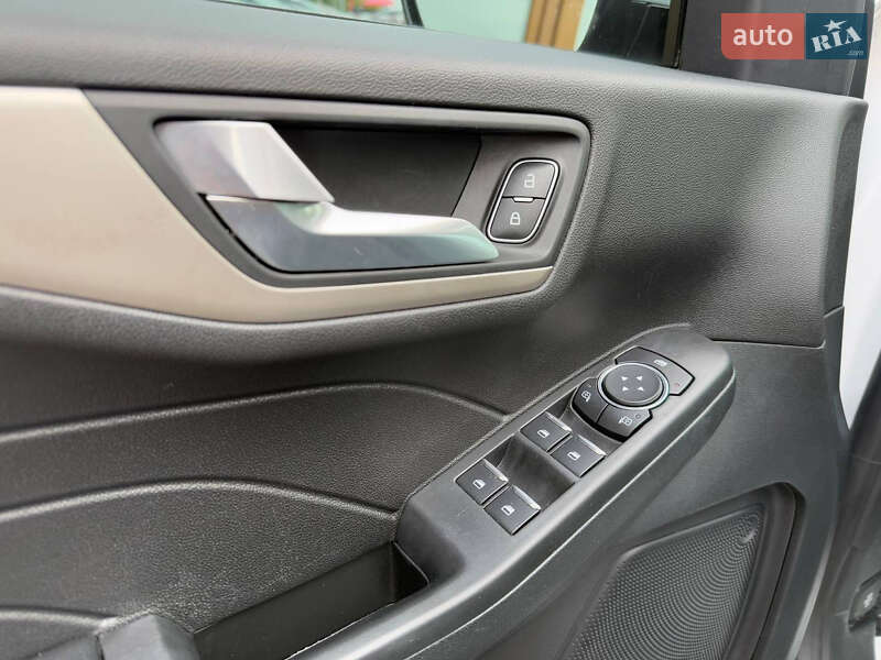 Внедорожник / Кроссовер Ford Escape 2021 в Житомире