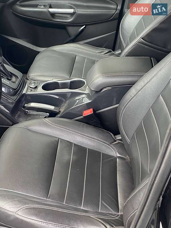 Внедорожник / Кроссовер Ford Escape 2015 в Киеве