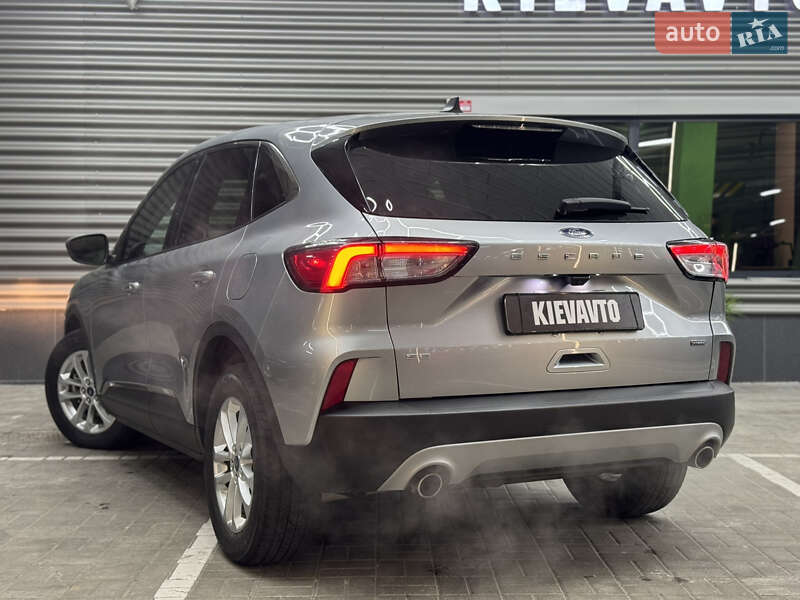 Позашляховик / Кросовер Ford Escape 2021 в Києві