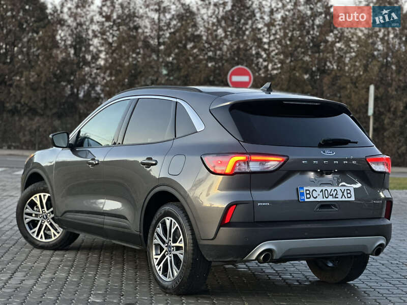 Позашляховик / Кросовер Ford Escape 2021 в Львові