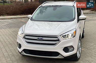 Внедорожник / Кроссовер Ford Escape 2018 в Львове