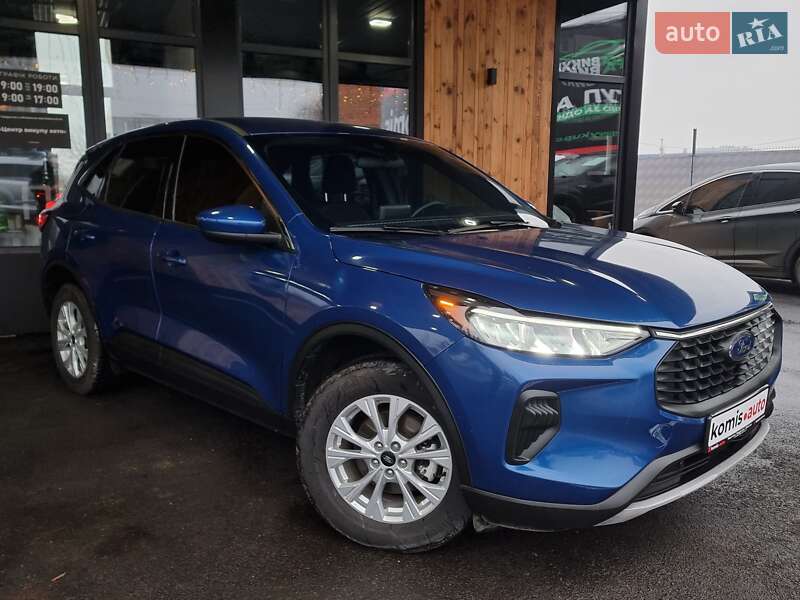 Внедорожник / Кроссовер Ford Escape 2023 в Виннице
