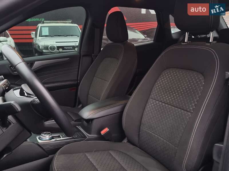 Внедорожник / Кроссовер Ford Escape 2023 в Виннице