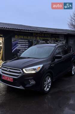 Внедорожник / Кроссовер Ford Escape 2017 в Львове