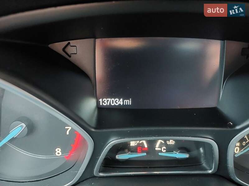 Внедорожник / Кроссовер Ford Escape 2017 в Карловке фото 7 Внедорожник / Кроссовер Ford Escape 2017 в Карловке