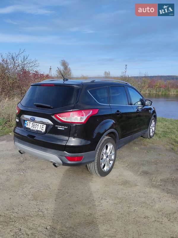 Внедорожник / Кроссовер Ford Escape 2015 в Бурштыне