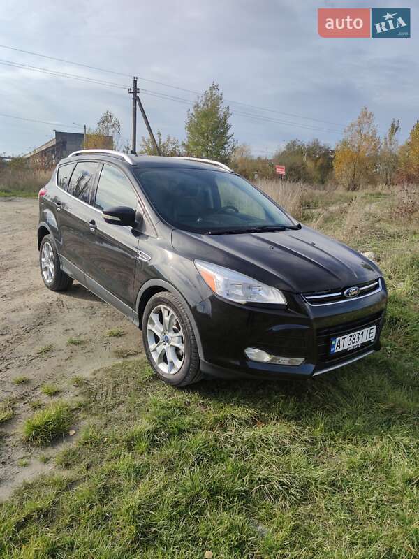 Внедорожник / Кроссовер Ford Escape 2015 в Бурштыне