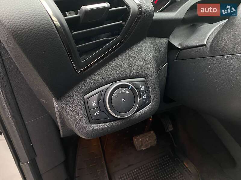 Позашляховик / Кросовер Ford Escape 2018 в Львові фото 13 Позашляховик / Кросовер Ford Escape 2018 в Львові