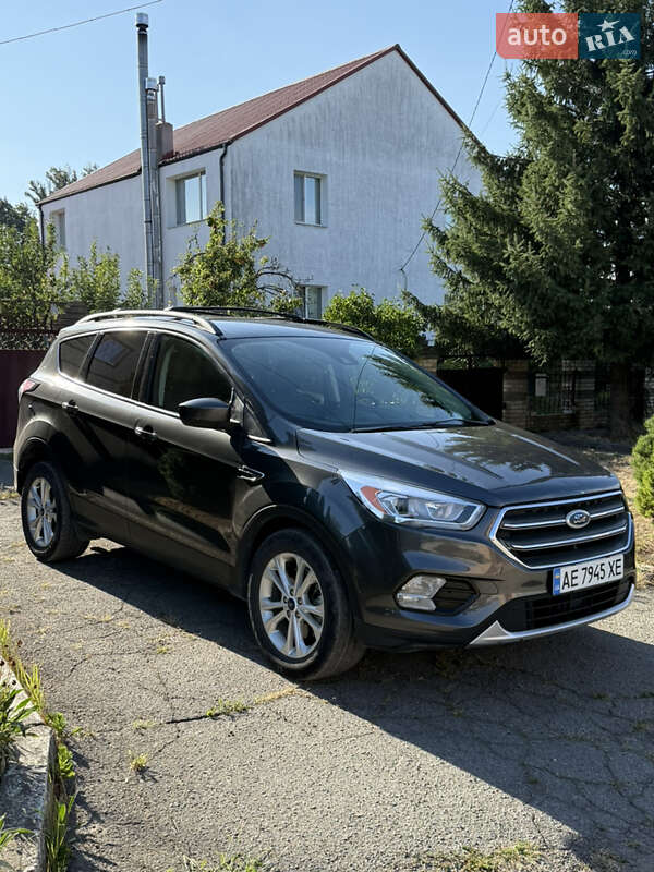 Позашляховик / Кросовер Ford Escape 2018 в Дніпрі