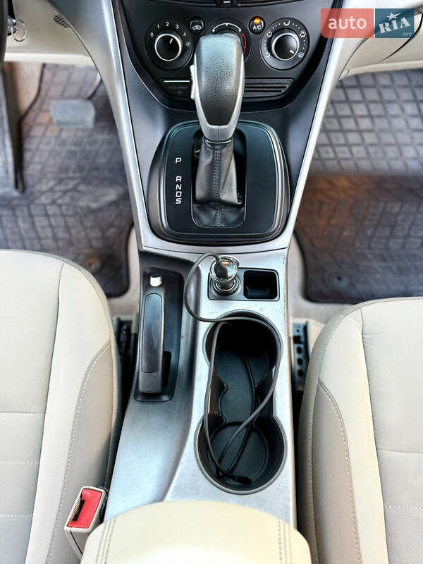 Внедорожник / Кроссовер Ford Escape 2014 в Одессе