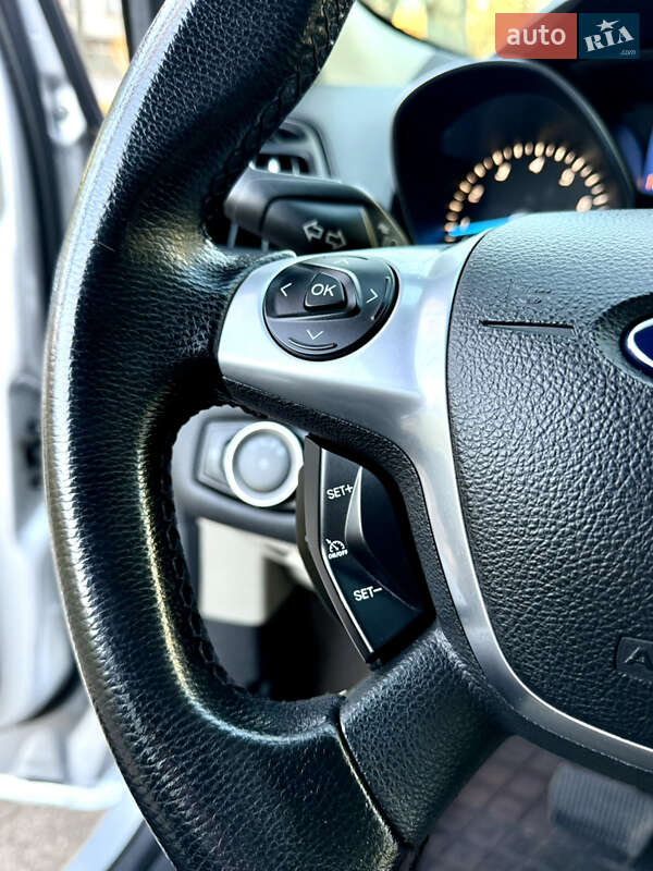 Внедорожник / Кроссовер Ford Escape 2014 в Одессе