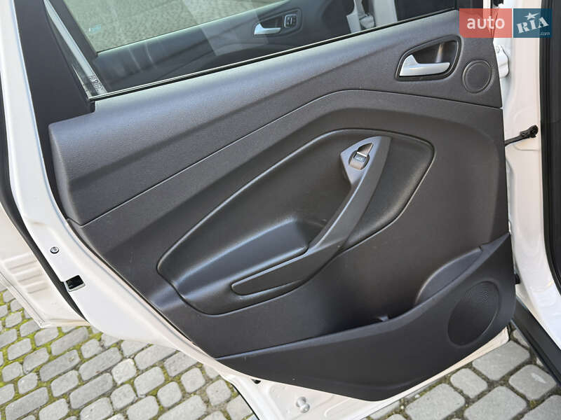Внедорожник / Кроссовер Ford Escape 2016 в Дрогобыче фото 72 Внедорожник / Кроссовер Ford Escape 2016 в Дрогобыче