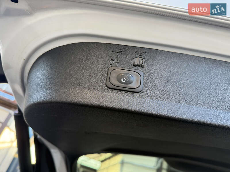 Внедорожник / Кроссовер Ford Escape 2016 в Дрогобыче фото 76 Внедорожник / Кроссовер Ford Escape 2016 в Дрогобыче