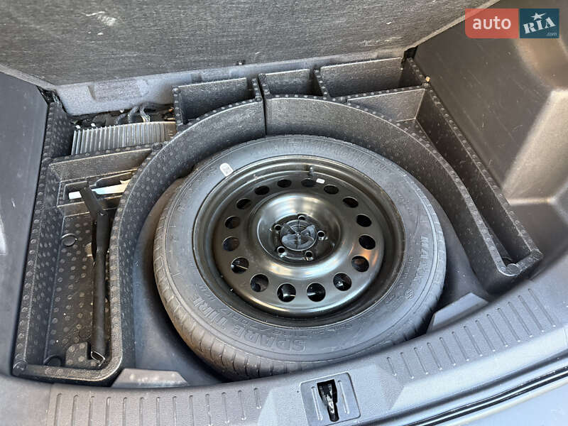 Внедорожник / Кроссовер Ford Escape 2016 в Дрогобыче фото 77 Внедорожник / Кроссовер Ford Escape 2016 в Дрогобыче