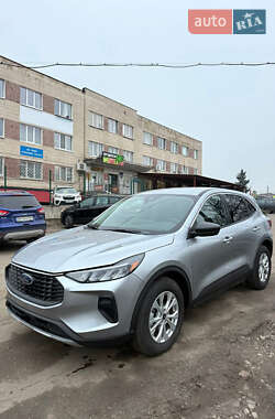 Внедорожник / Кроссовер Ford Escape 2023 в Сумах