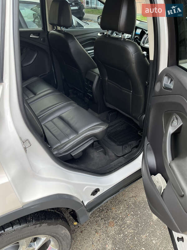 Позашляховик / Кросовер Ford Escape 2013 в Сумах